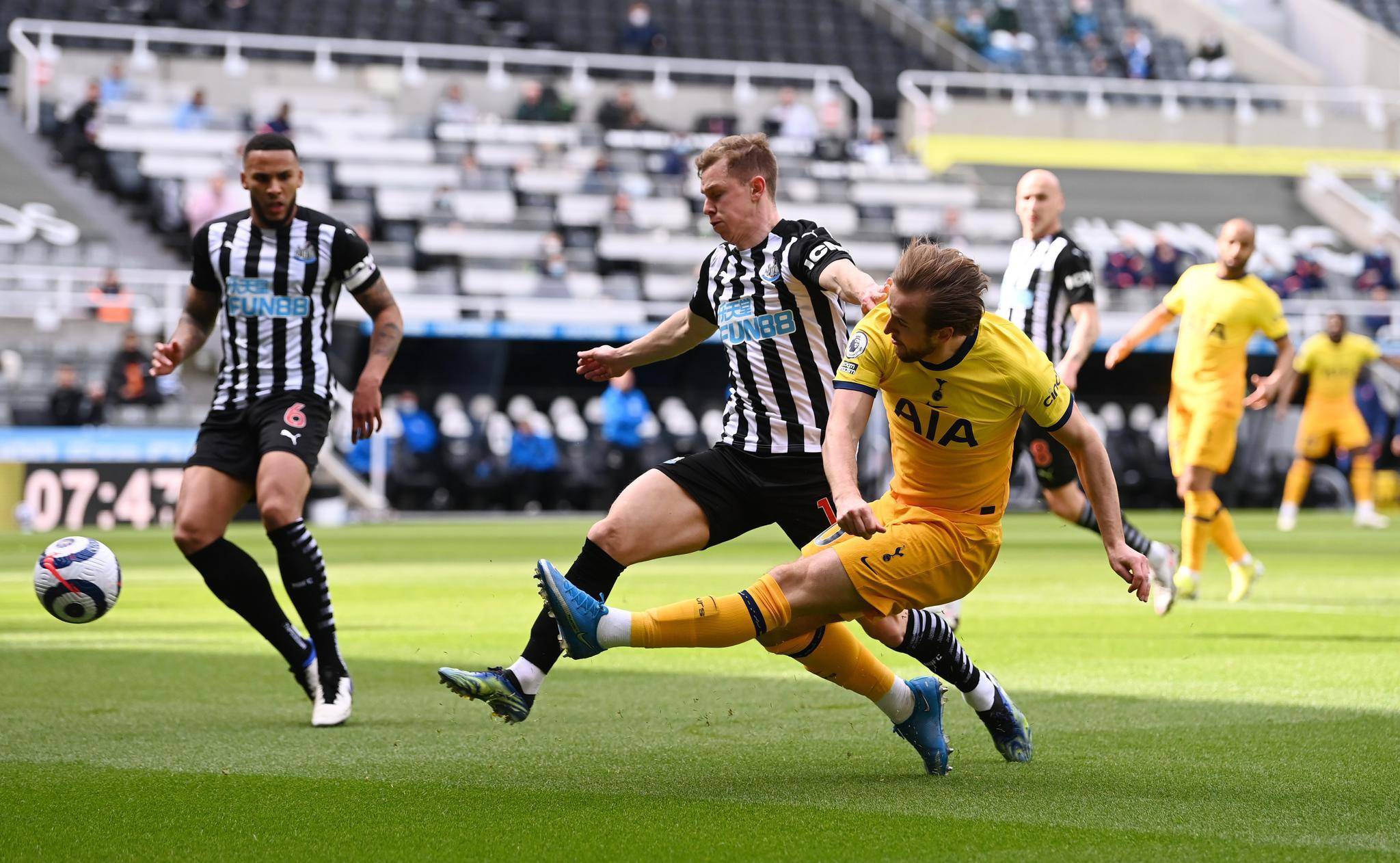 员与管理层 员与管理层