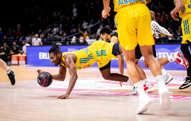 传球视野完 传球视野完