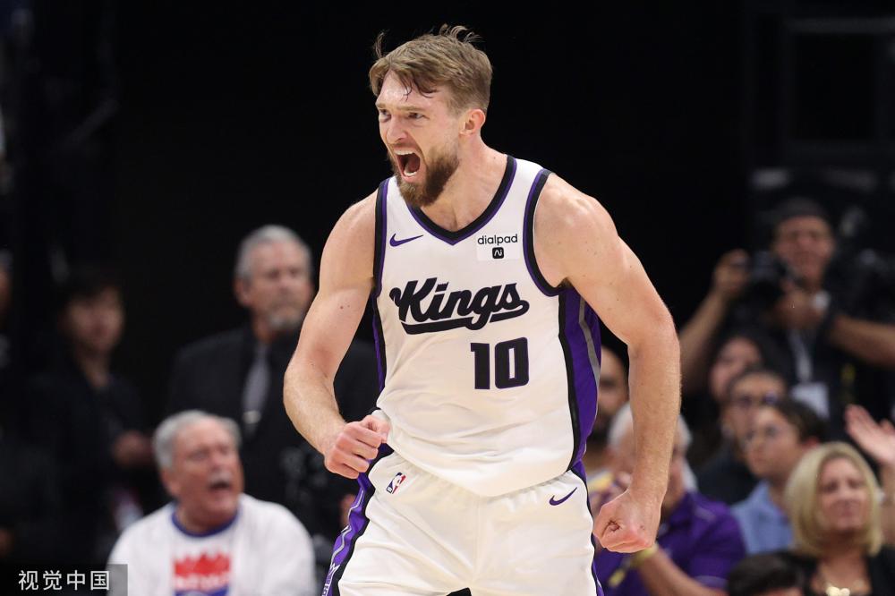 速引发了球 速引发了球